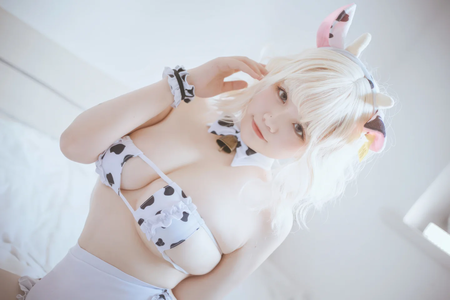 阿半今天很开心 - No.042 奶牛比基尼 [51P-280MB] tg@simisebaisi 【丝足阁】011.webp